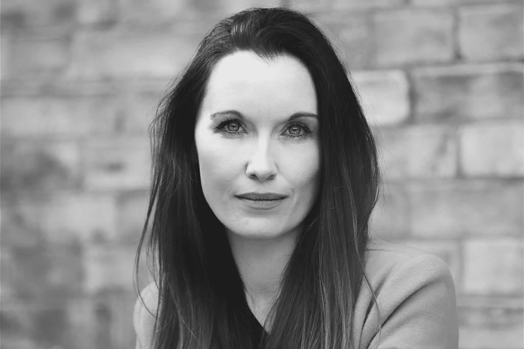 Photo of psychological thriller author Nuala Ellwood. Read on to find all Nuala Ellwood books in publication order.